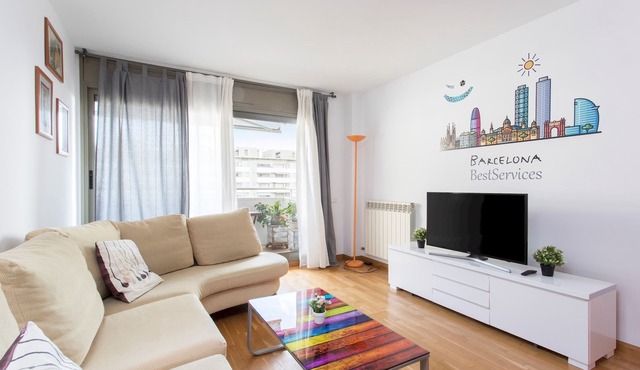 1317 - MODERN FORUM APARTMENT