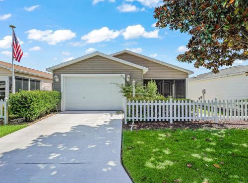 1322 Z3A VILLAGE OF DUVAL by REMAX Premier