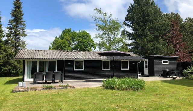 1324 Stege - Fællesskov Strandvej 8