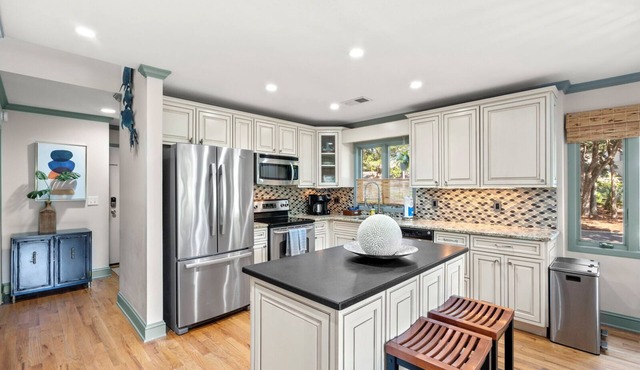 1337 Fairway Oaks Villa by Akers Ellis Rentals