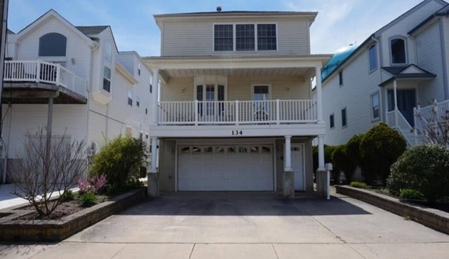134 38th Street Single