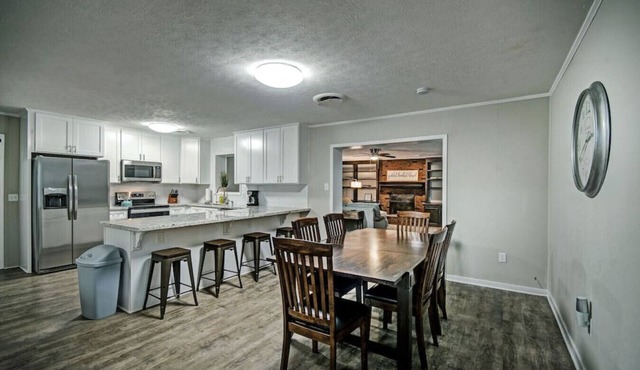 134 Meadowdale · Quite Neighborhood Executive Home 2 to 12 Mths