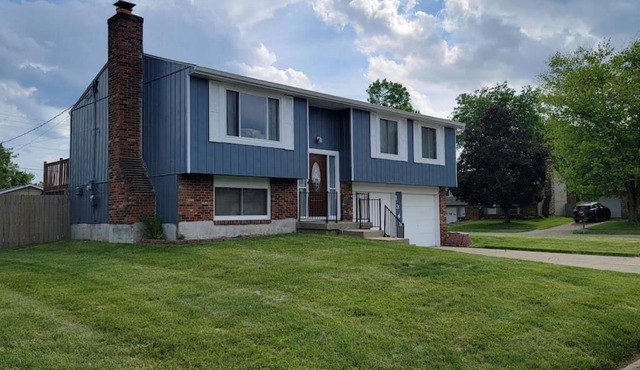 1349 Jennings court Private Pool, Fire pit, BBQ A FUN place to RELAX