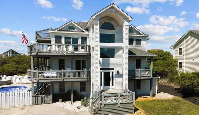 1399 - Ocean's Grace, 8-bed 7.5-bath semi-oceanfront Corolla NC pet friendly private pool sleeps 22