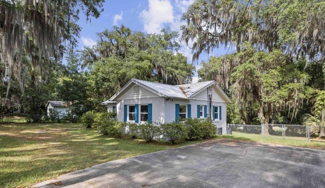 13th Street Cottage
