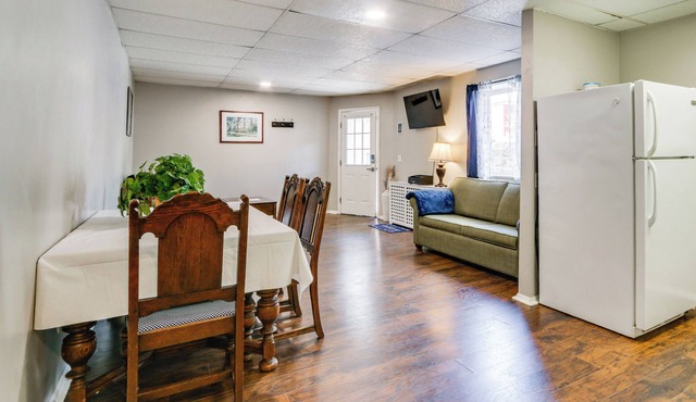 14 Mi to Black Moshannon! Pet-Friendly Apartment