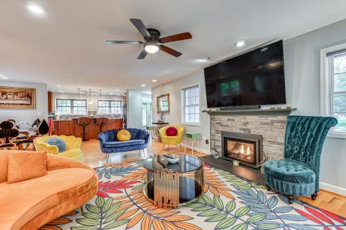 14 Mi to DC: Retreat w/Patio & Sunroom!
