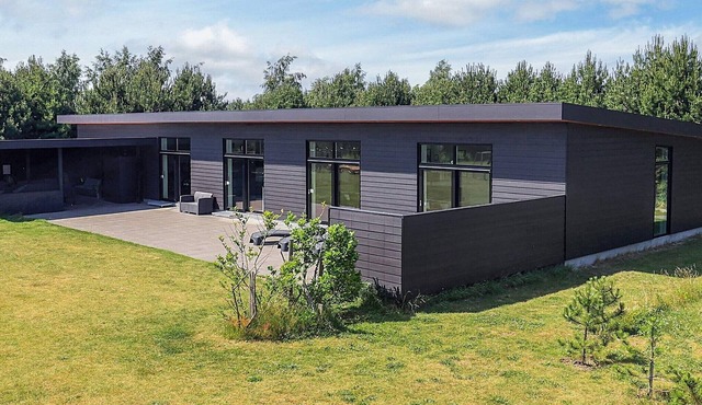 14 person holiday home in Væggerløse-By Traum