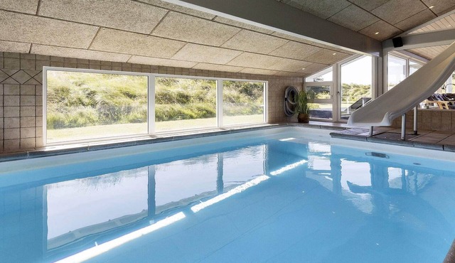 14 person holiday home in Blokhus-By Traum
