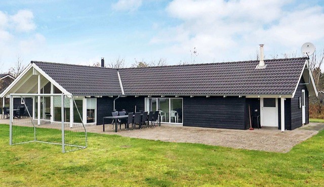 14 person holiday home in Højslev
