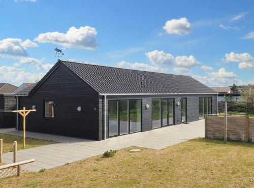 14 person holiday home in Hadsund