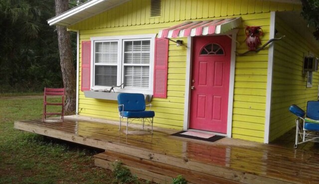 14) Pink Owl Cottage