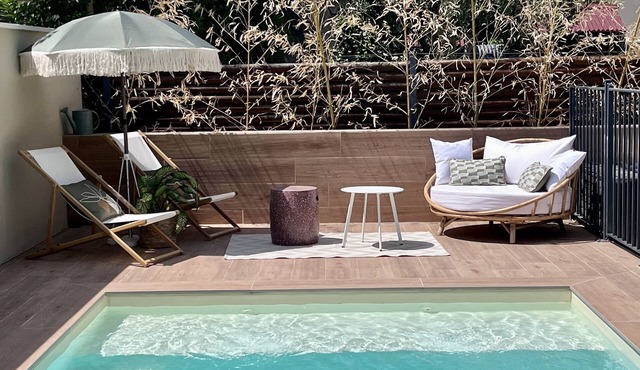 140 m2 villa in quiet countryside near Avignon.