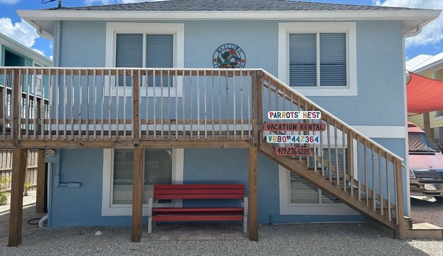 140 Primo Dr Waterfront House, Htd Pool, Dock, Walk To Times Square 2 Bed 2 Bath