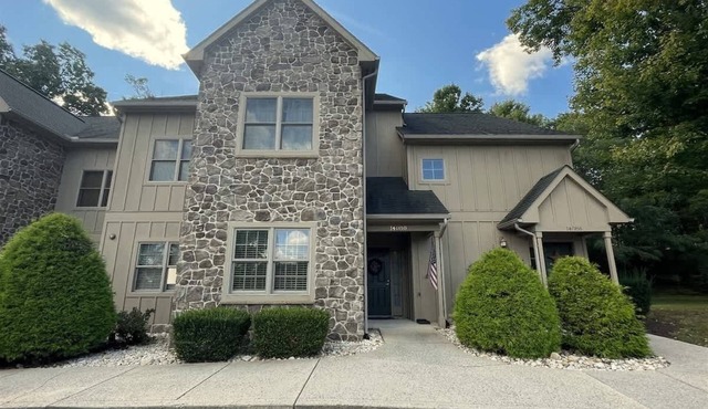 14080 Mountain View | First Floor Condo!