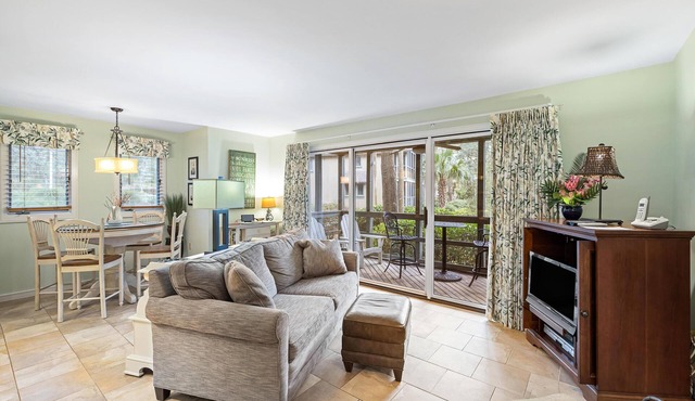 1409 West Beach Villa by Akers Ellis Rentals
