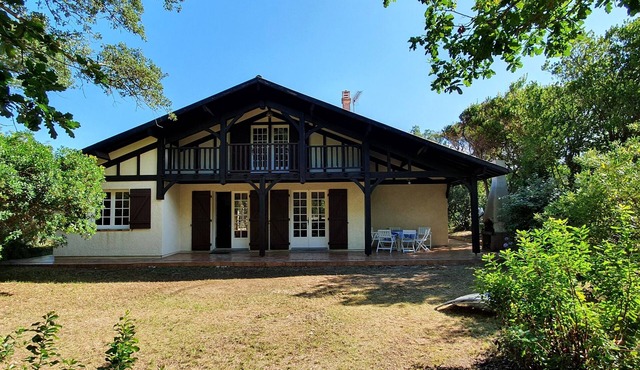 140m² villa in Landaise style - 300m to the beach - quiet location