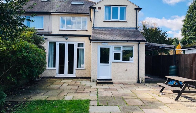 142 Leicester Road, Loughborough