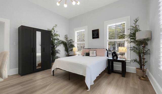 1430- Sweet Dreams, Single Level, Arenas 1 Mile, Pet & Kid Friendly, Sleeps 9