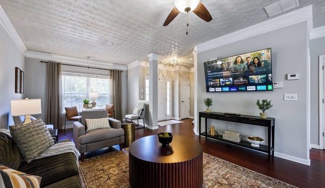 1431 Bay Overlook Dr, Woodstock