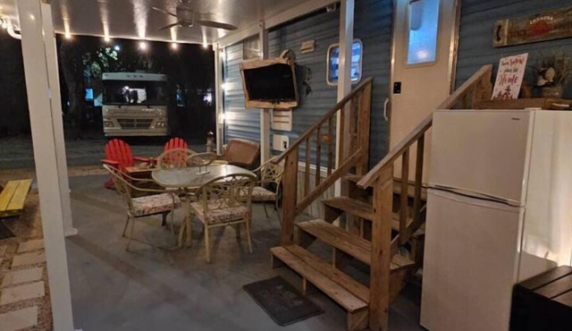 146 RV Vacation Rental n Key Largo Kampground, FL