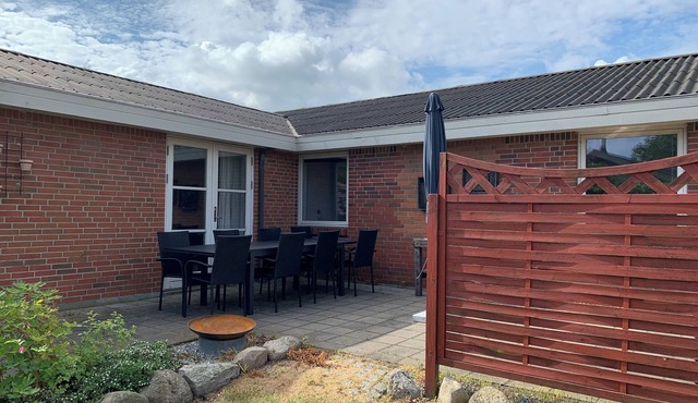 147 m2 beautiful holiday home only 300 meters from the beach