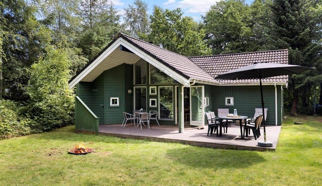 1483 Aakirkeby - Boesparken 18