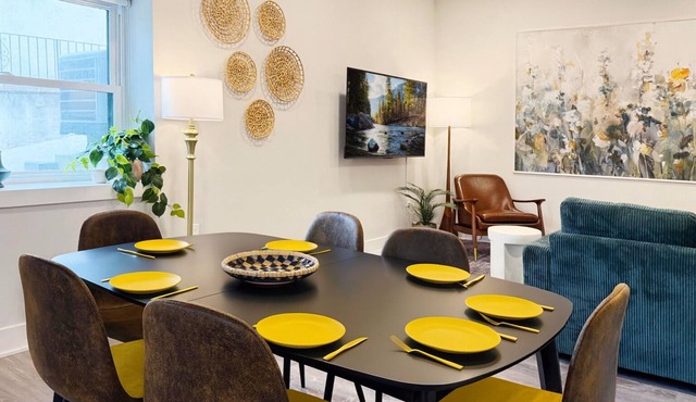 1490 ft² Space 2 Bed 2 Bath Apt/Near Villanova and KOP/5 Beds/Sleeps 10