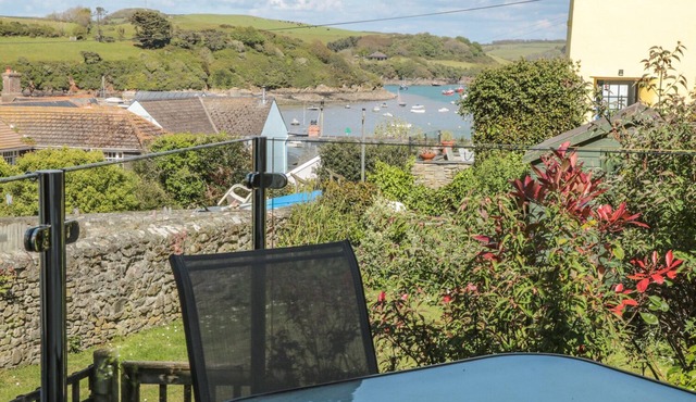 14A COURTENAY STREET, family friendly, with a garden in Salcombe