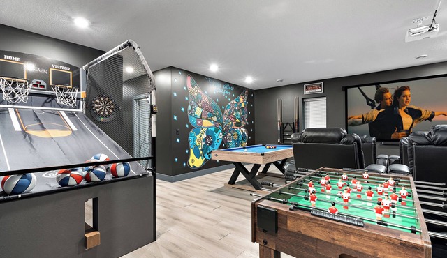 14guests, gameroom, theatre, sauna in the center of twin cities
