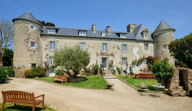 14th century Breton manor house
