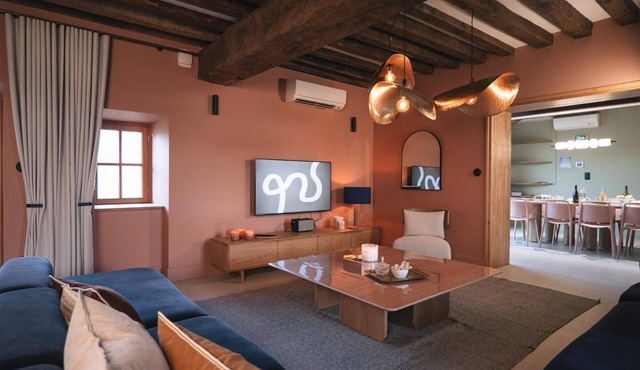 14th Century Authentic Charm with WiFi and Parking in Contigny