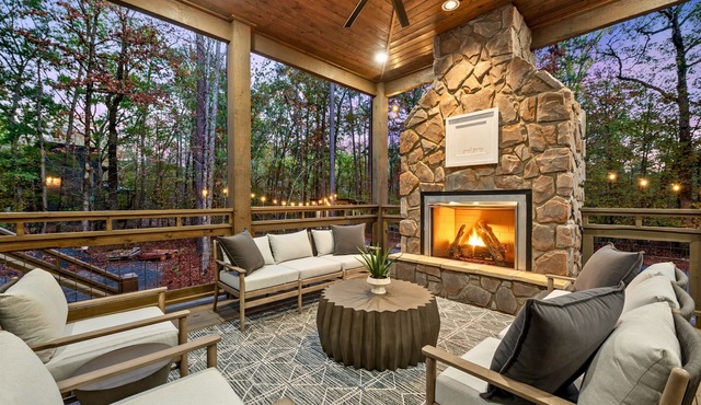 15 Bedrooms | Games | Creek | Sleeps 50 | Hot Tubs
