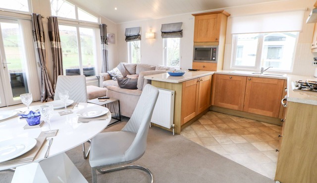 15 HESKET CARAVAN PARK, pet friendly, with a garden in Armathwaite