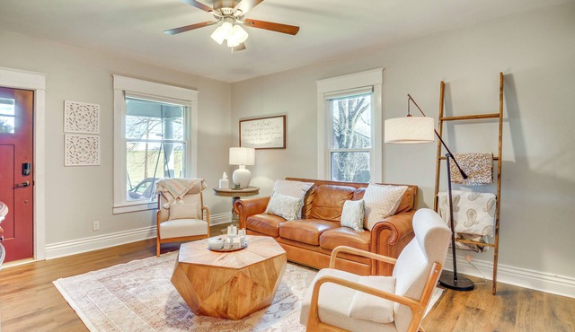 15 Mi to Dtwn Lexington: Serene Wilmore Home!