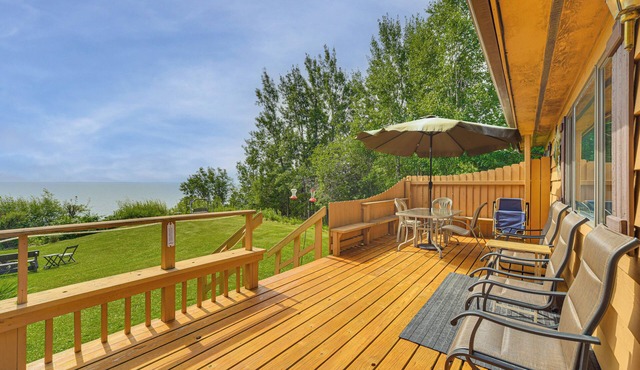 15 Mi to Duluth: Lake Superior Beachfront Home!