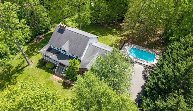 15 Min to Asheville! Spacious 7BR Home w/Pool & Hot Tub | Perfect for Family Getaways!