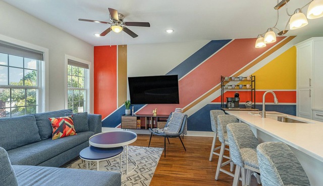 15 Min to Broadway-Family Friendly w/Rooftop Patio