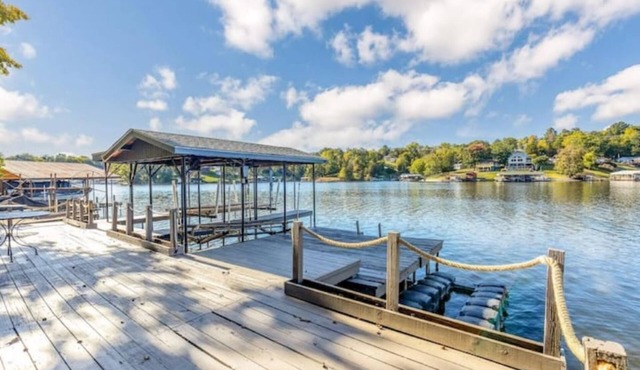15 mins from Ark Encounter! The Happy Lake Cottage