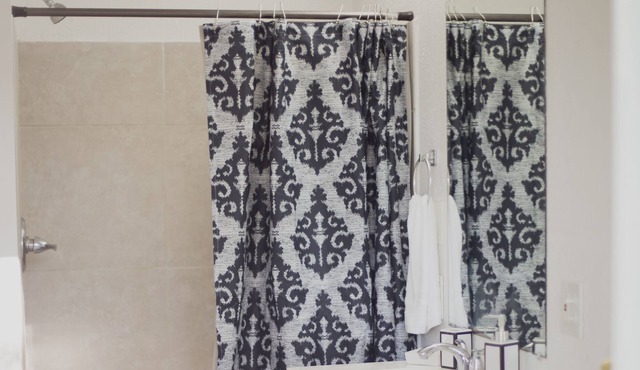 15 Mins Shands/Mins Jax Airport 3 bd 2 Bth Home