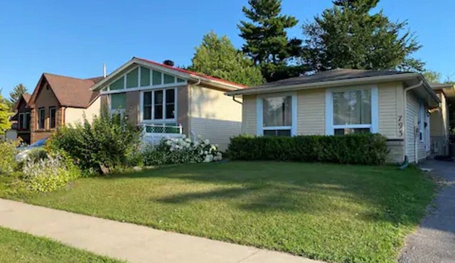 15 minutes away from downtown and Thousand Island Ferry