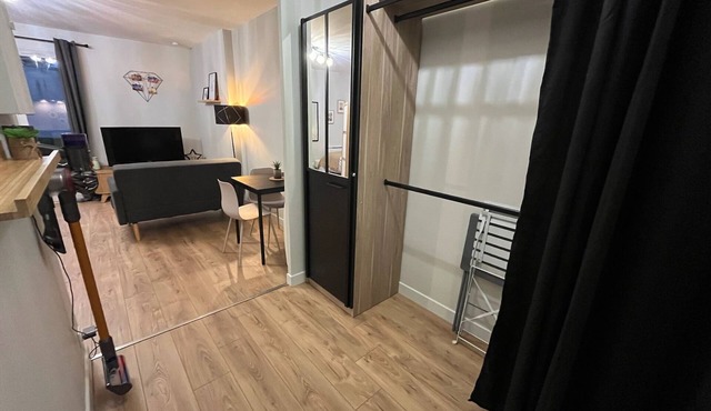 15 minutes from Disneyland Paris