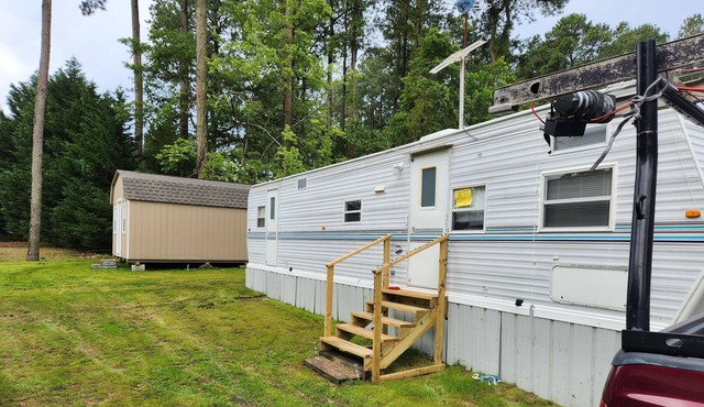 15 minutes to Chincoteague VA and 49 minutes away from Ocean City Md. Much more.