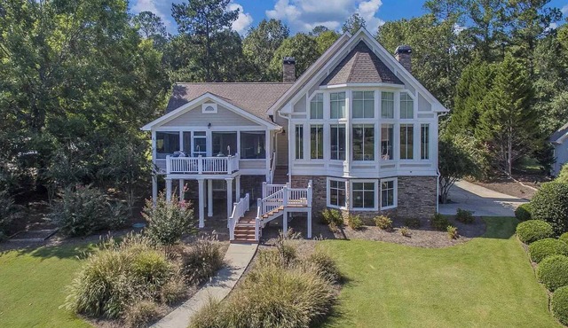 15% off for New Years Reservations!