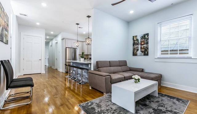 15% OFF Monthly | 10% OFF Weekly-Urban Oasis 4BD House close to FQ & City Hot Spots
