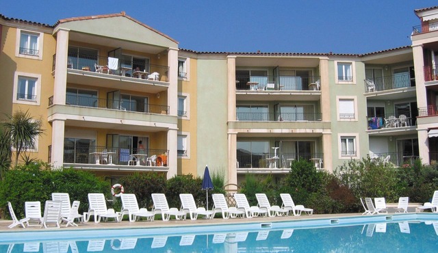 150 m de la plage | 6 personnes Cuisinette balcon