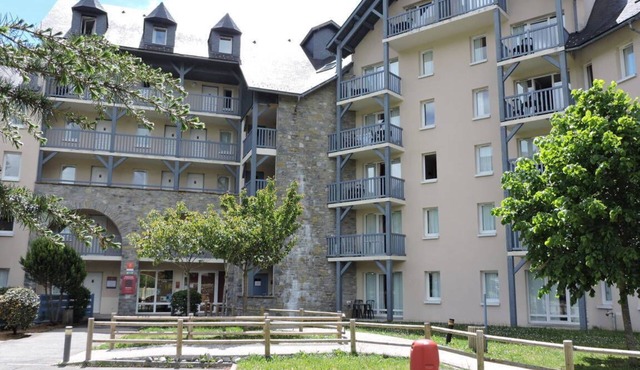 150 metres from gondola lift and cable car