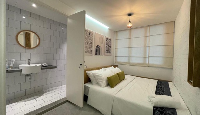 1502A by Mushroom Projects