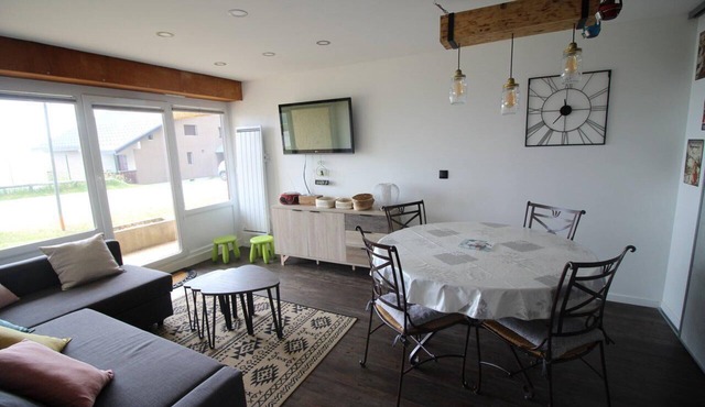 150m from ski slopes, view open, terrace, parking, tv, ski locker, 55m², Auris en Oisans