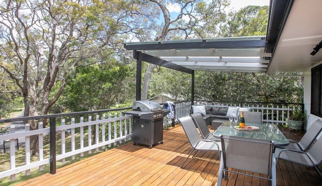 150mtrs to beach +Trampoline